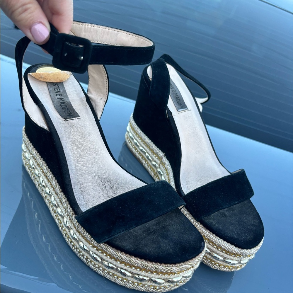 Steve Madden Black and Gold Wedge Sandals